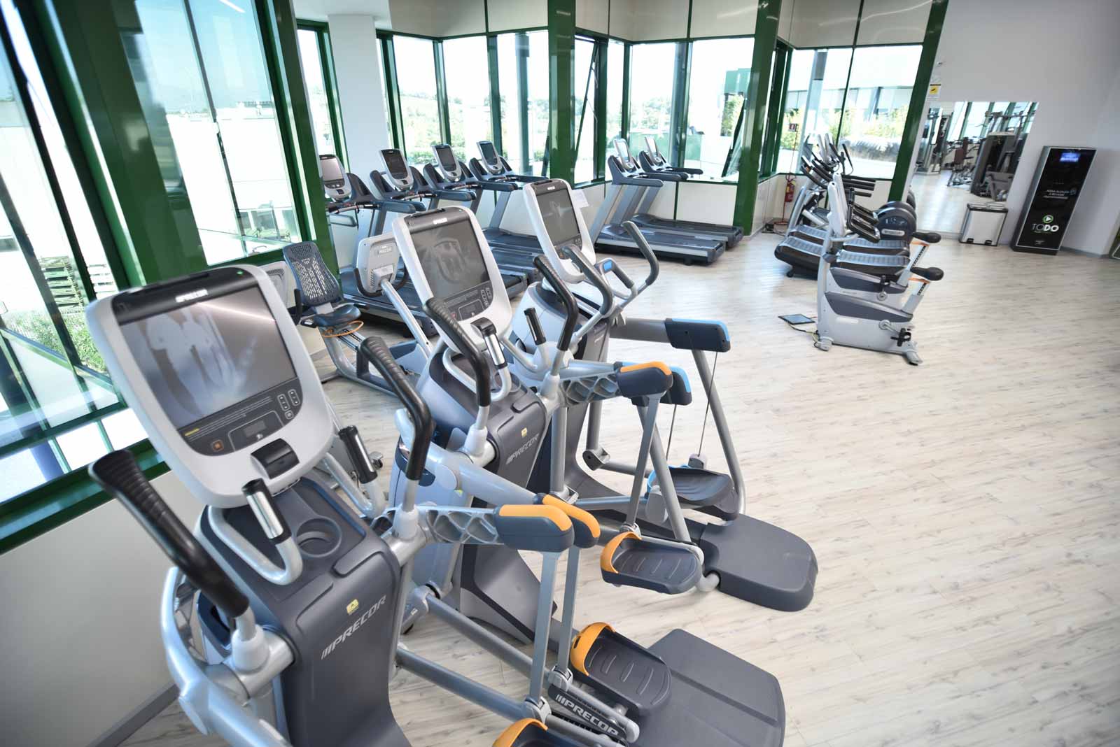AMT-Precor-Palestra-Todo-Playfitness.jpg